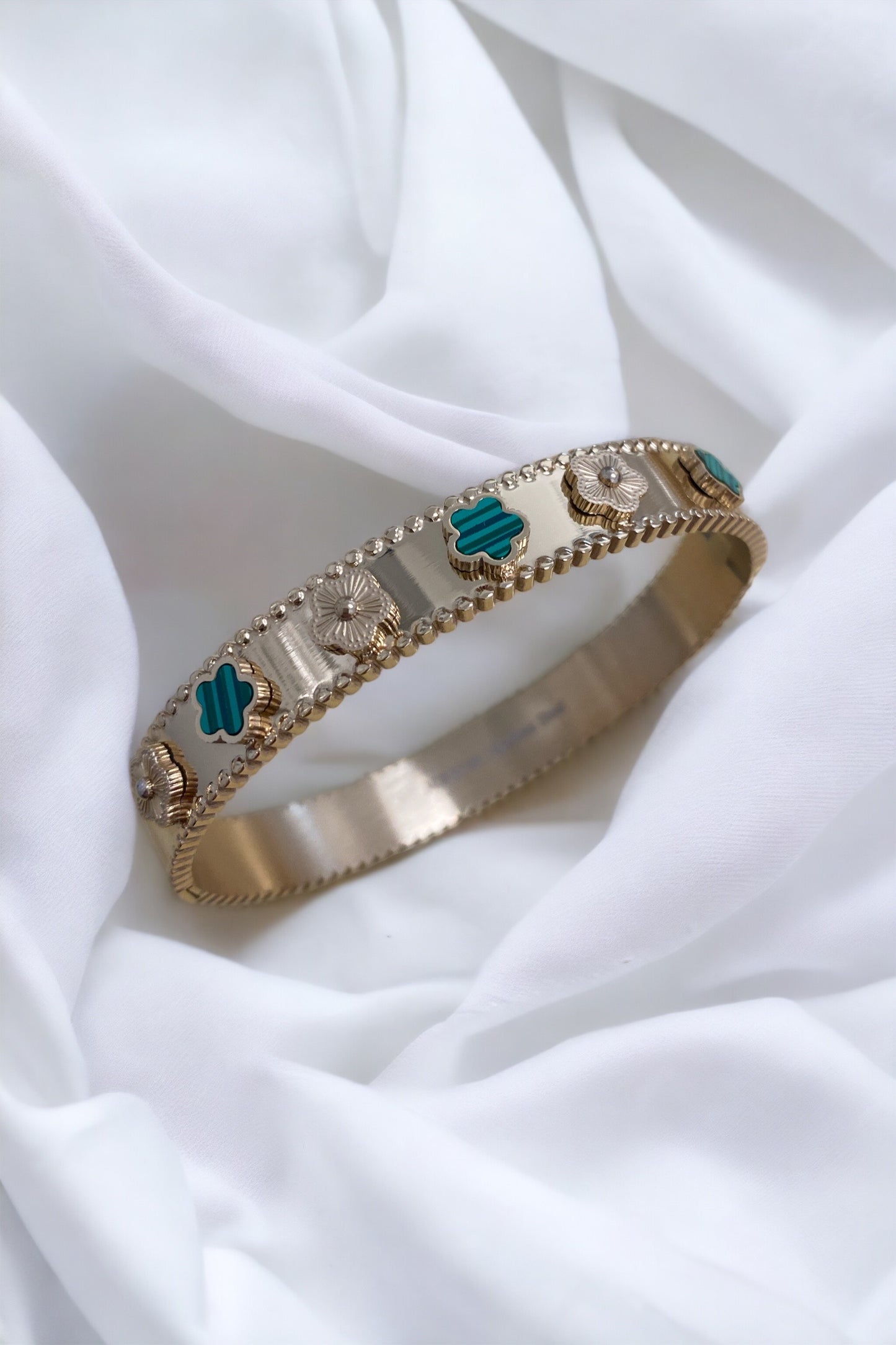 Bracelet Inspiration trèfle vert pièce