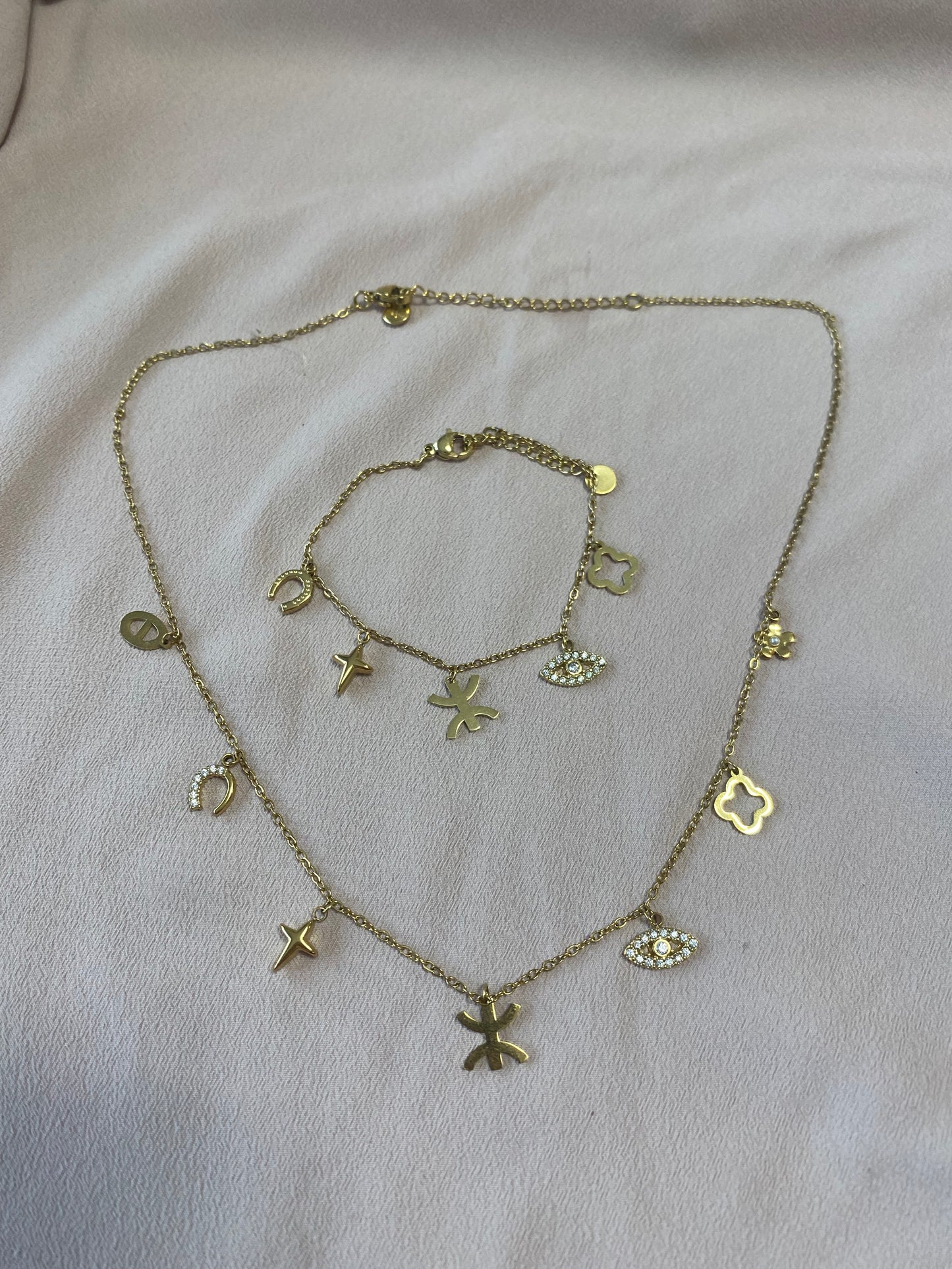 Ensemble le petit stylé
