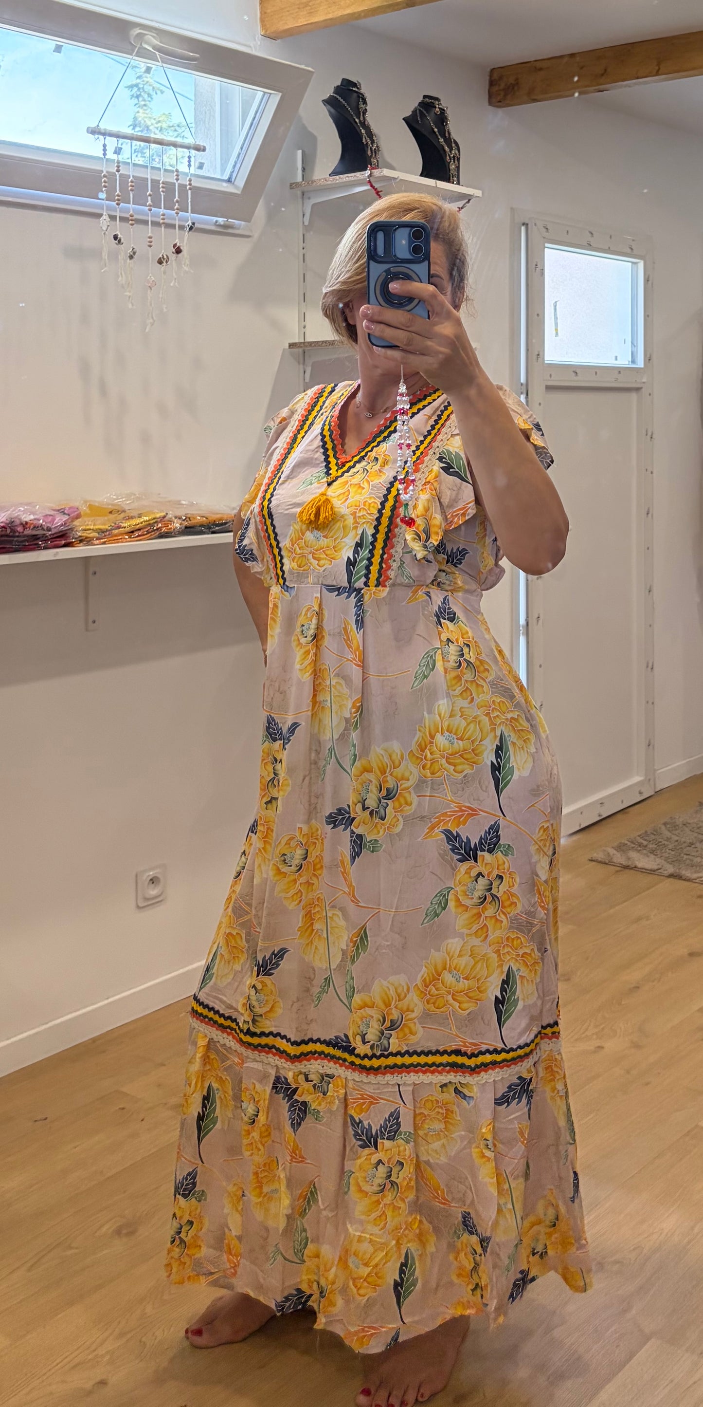 Robes joies de vivre jaune taille 36/48