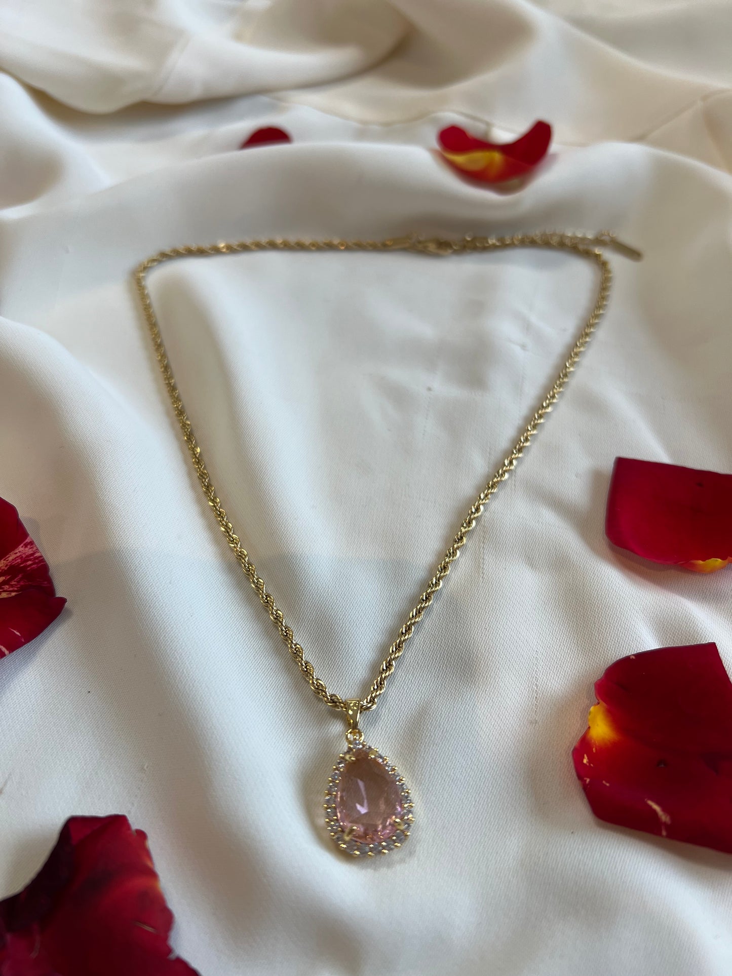 Collier perle rose