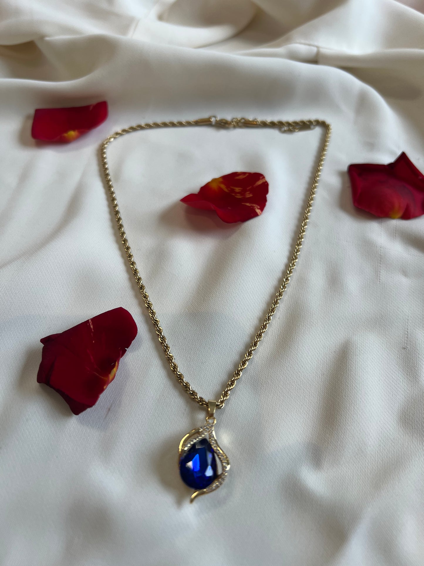Collier perle porte bonheur