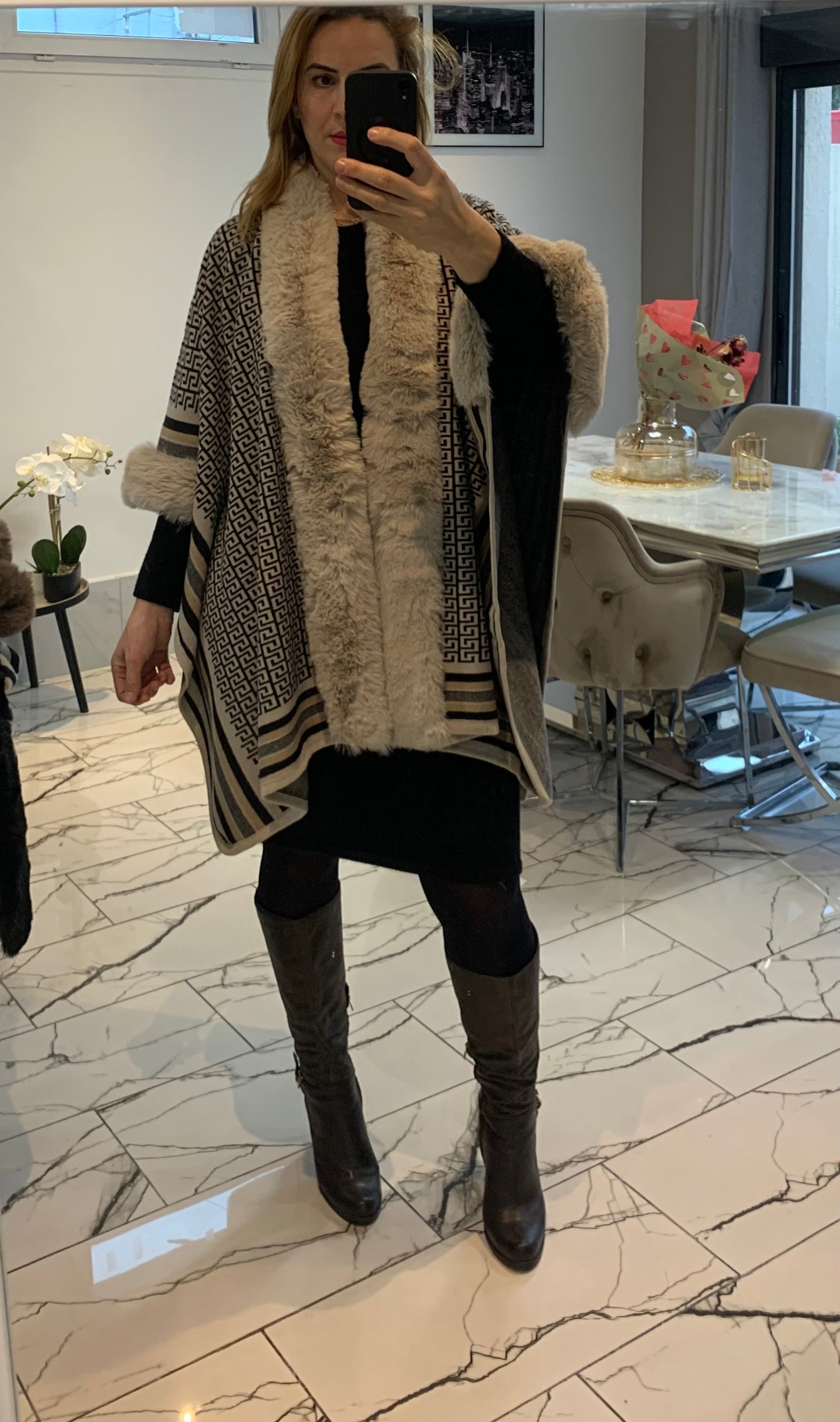 Cape beige fourrure beige