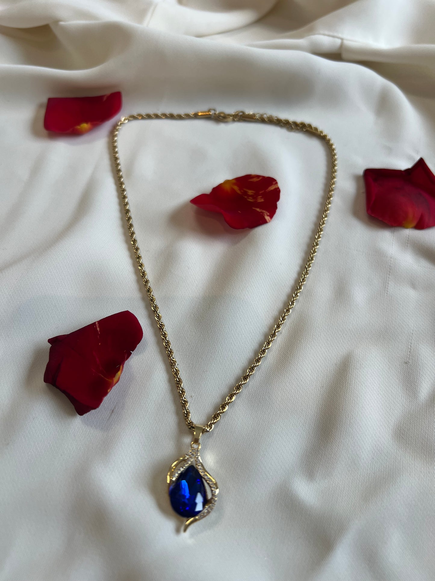 Collier perle porte bonheur