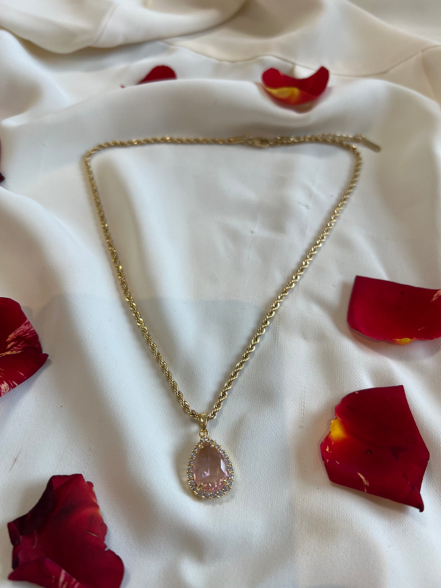 Collier perle rose