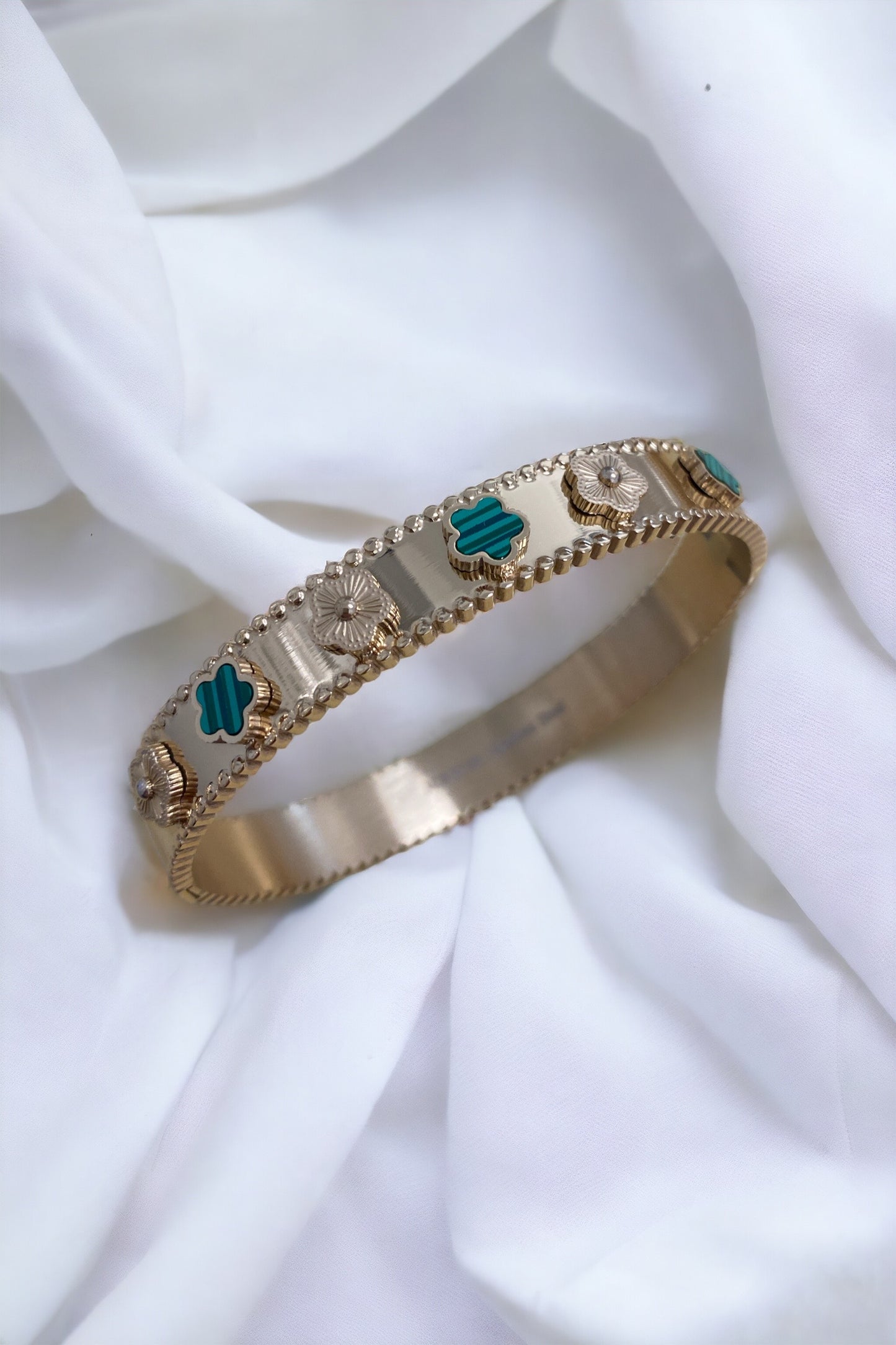 Bracelet Inspiration trèfle vert pièce