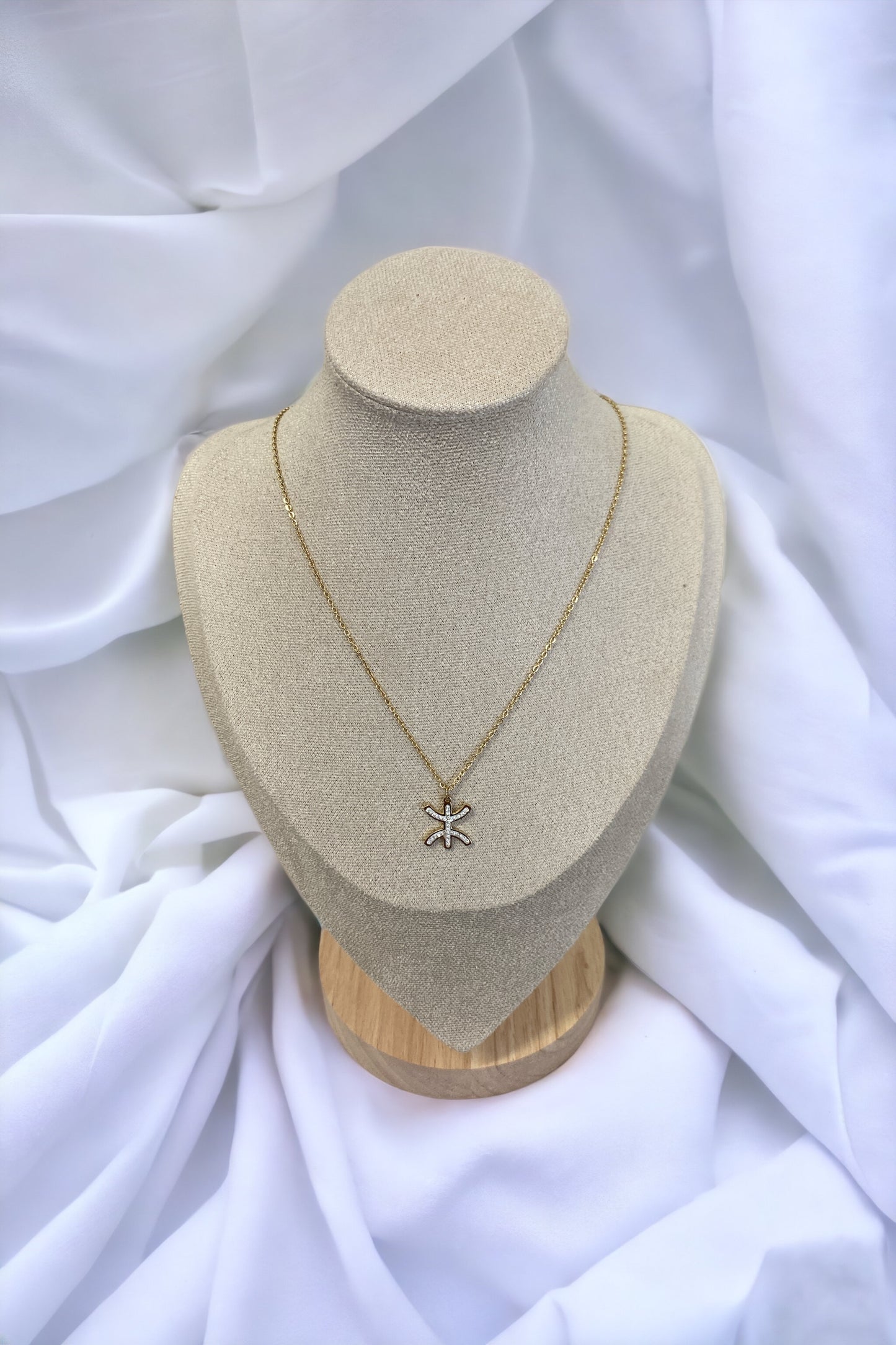 Collier signe berbère