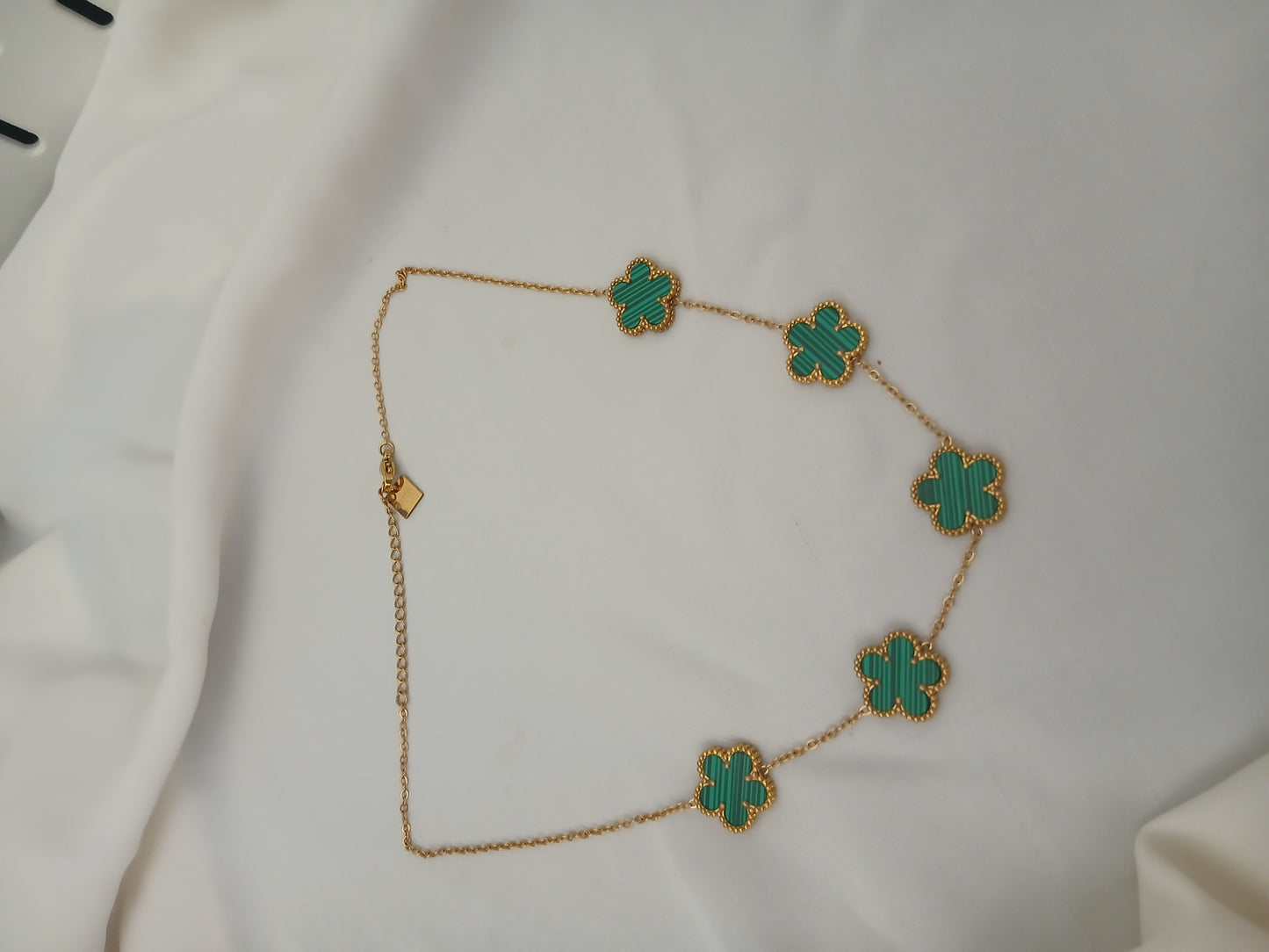 Collier trèfle vert