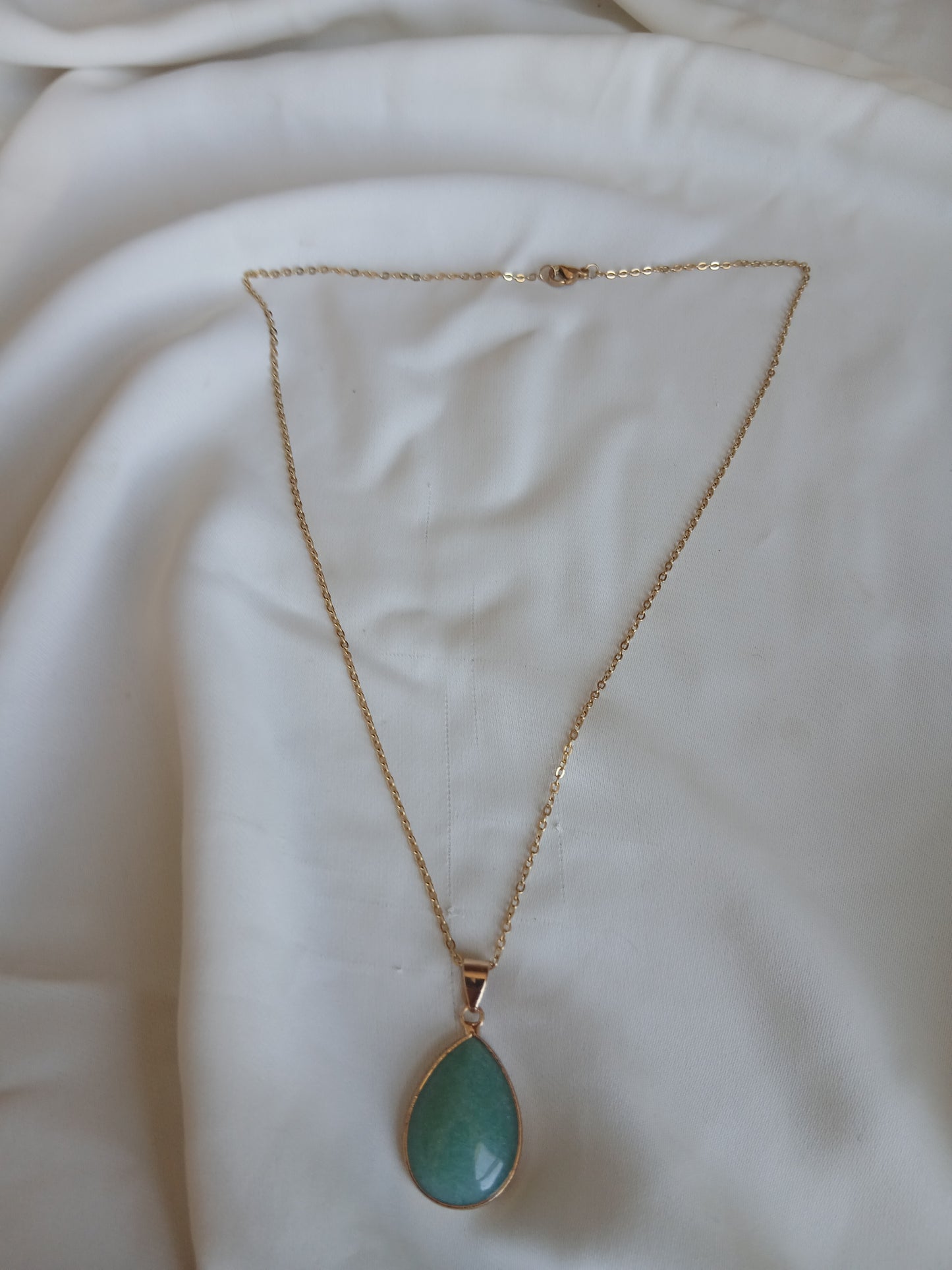 Collier pierre vert