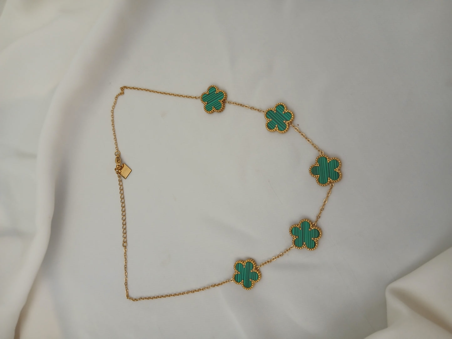 Collier trèfle vert