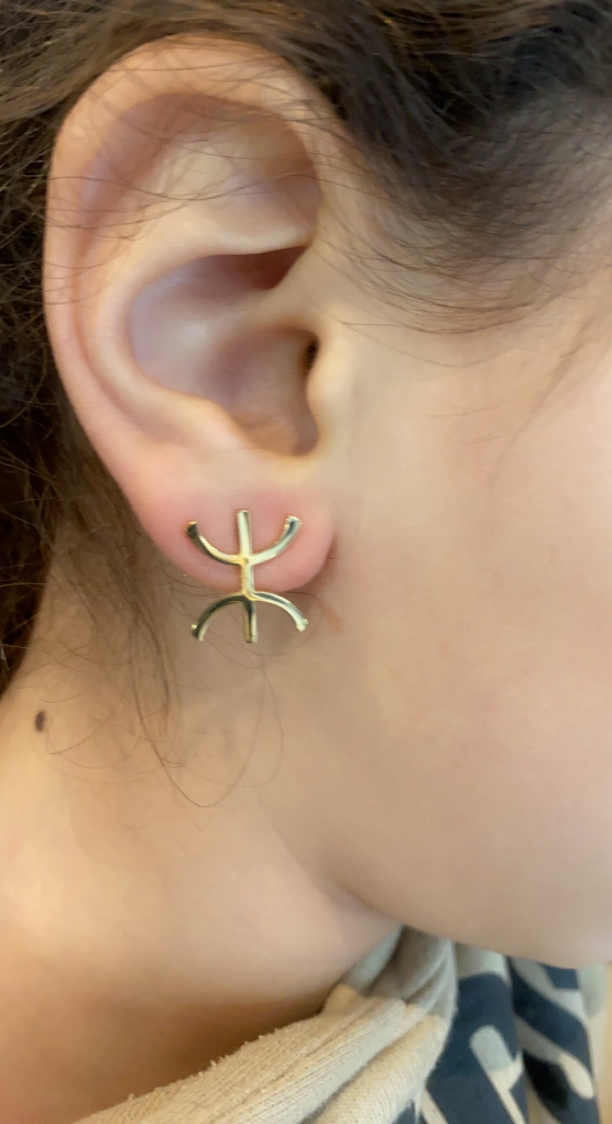Boucle d’oreille amazigh dorée