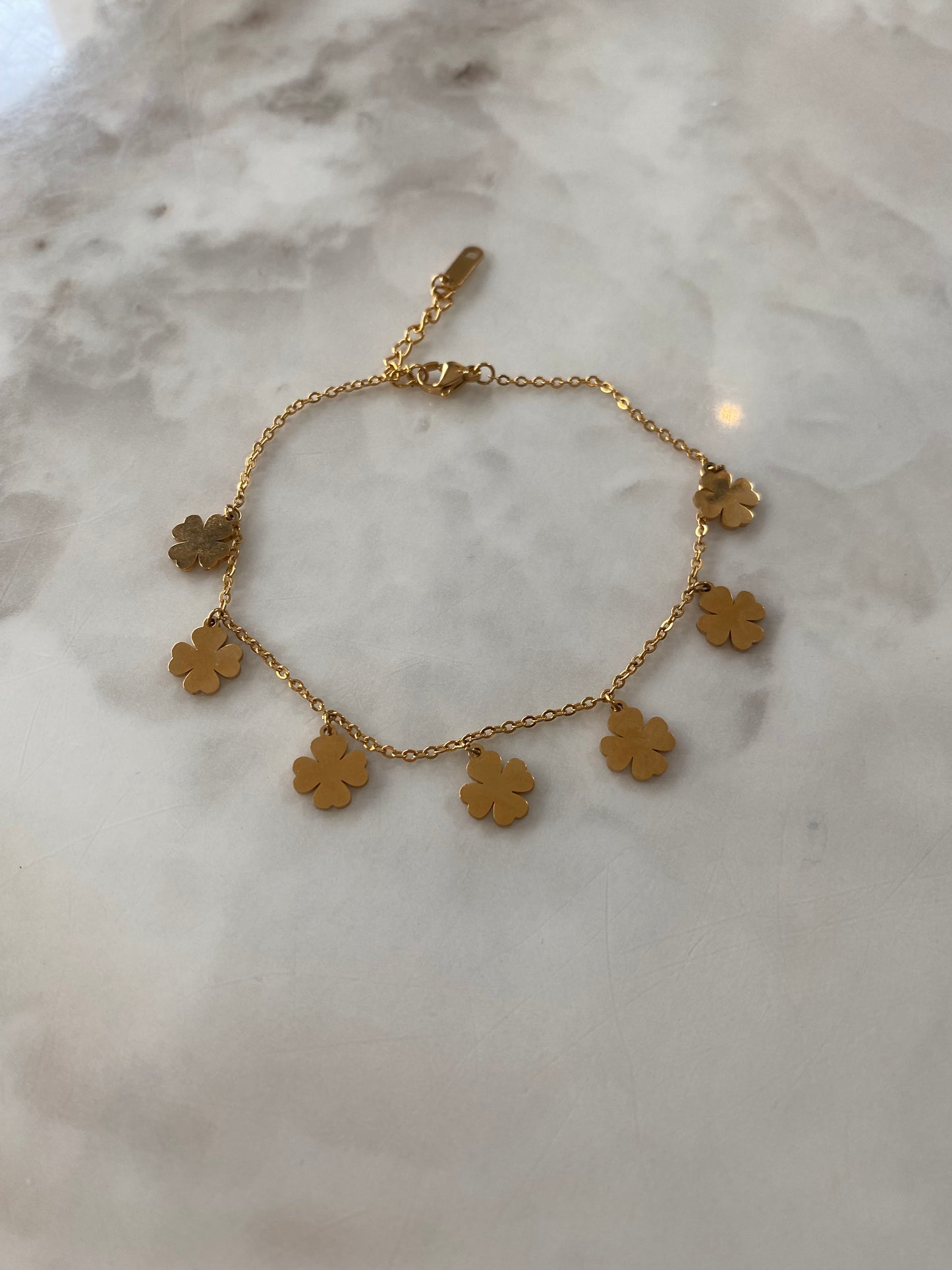 Bracelet plein fleurs