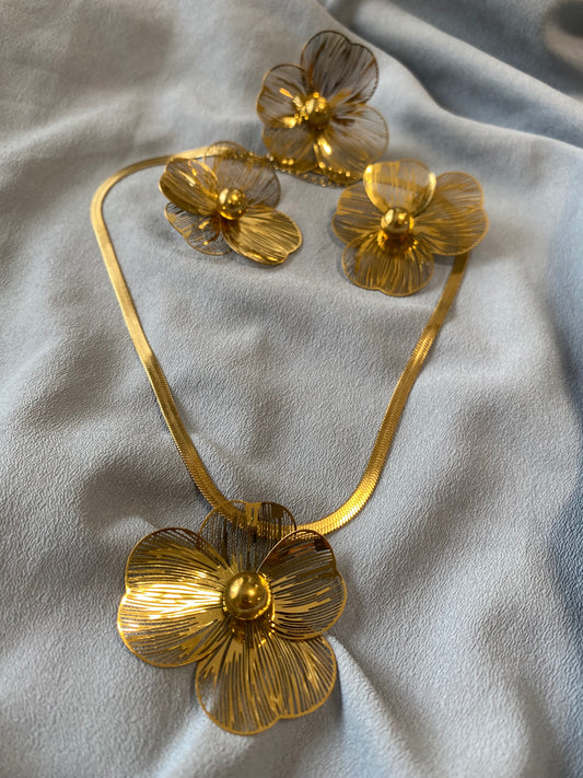 Collier fleur d’automne