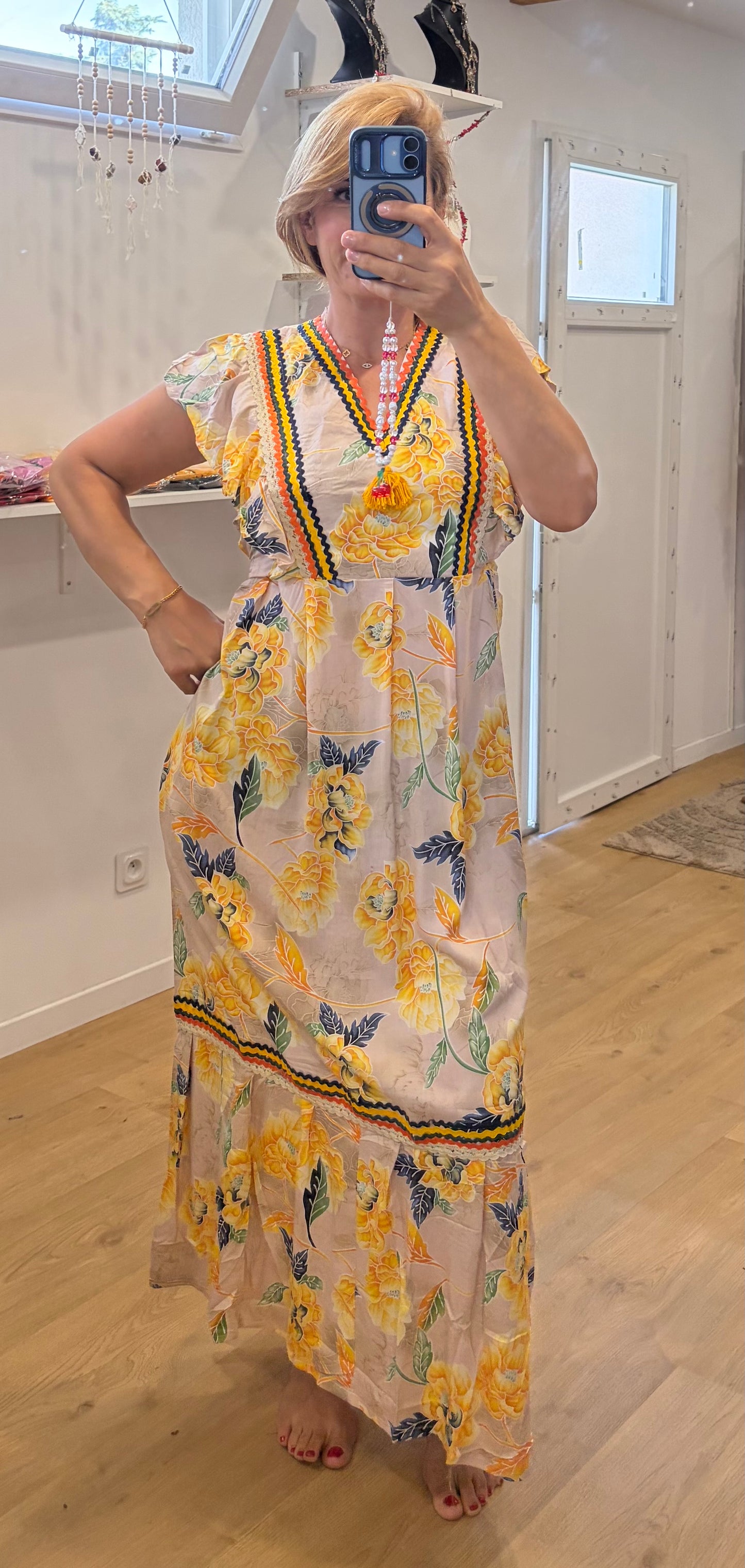 Robes joies de vivre jaune taille 36/48