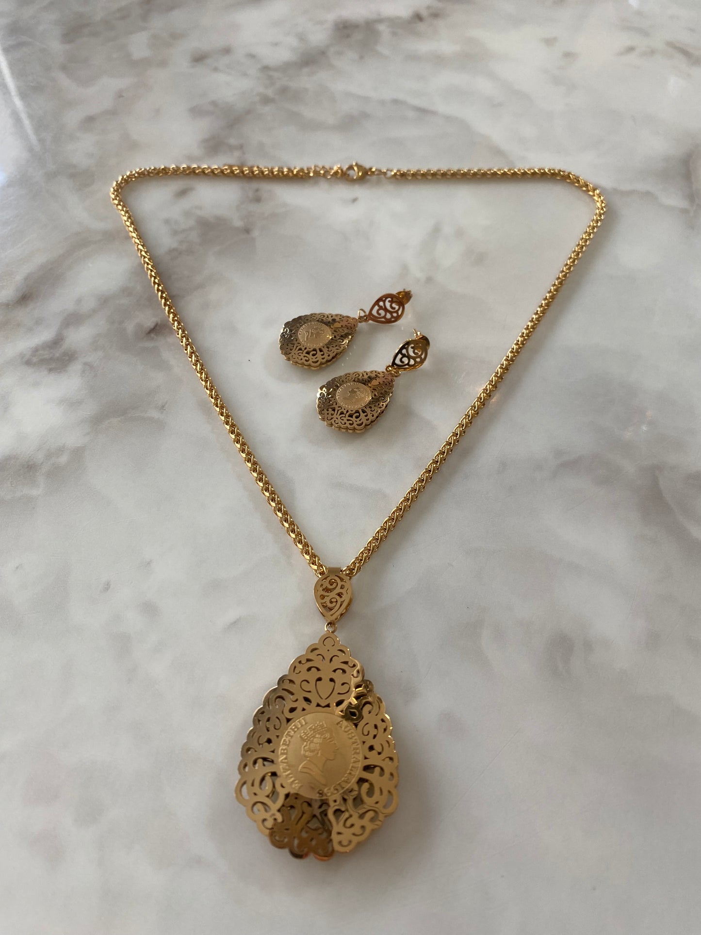 Ensemble louise ovale