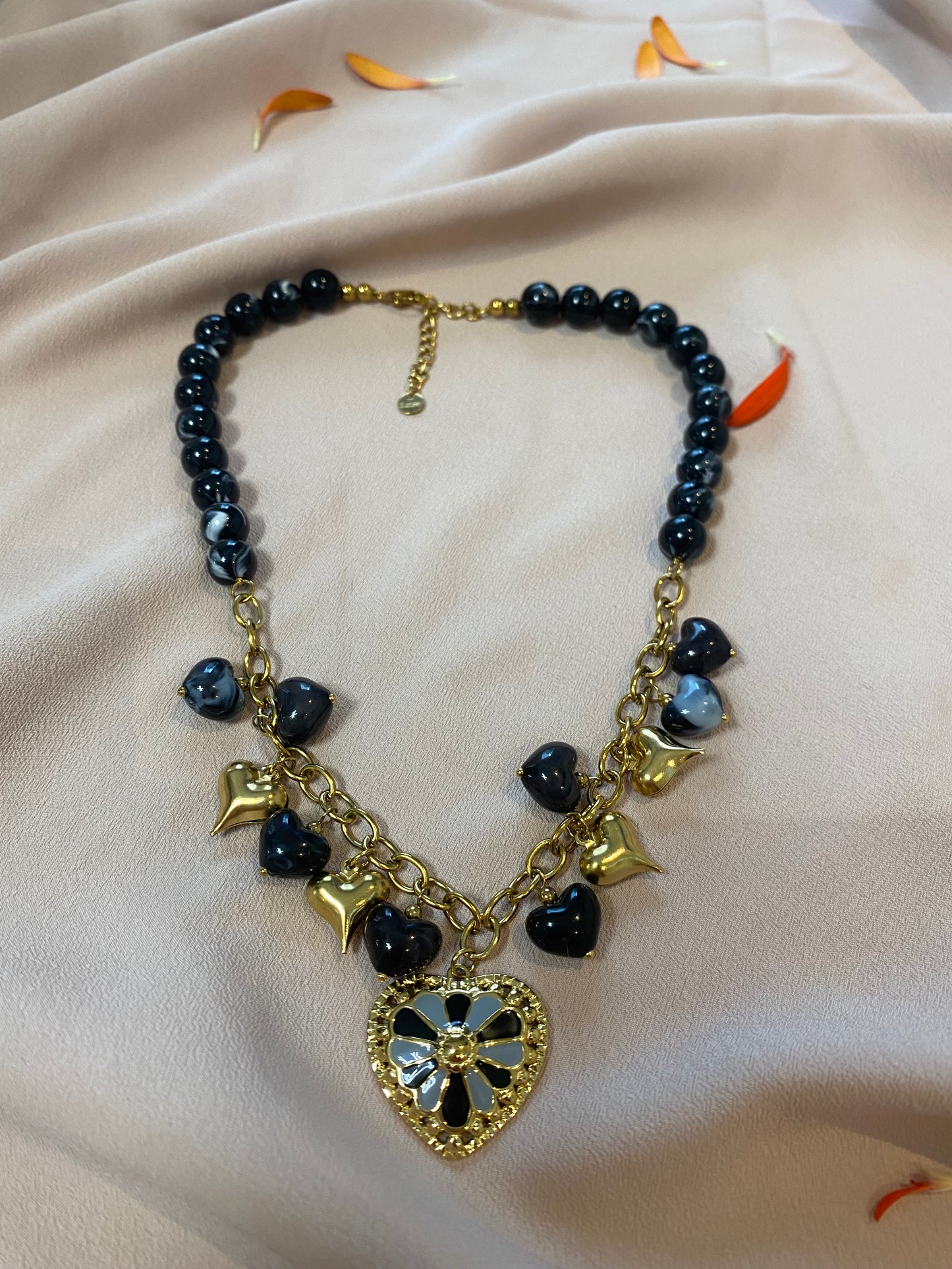 Collier cœur perles noir