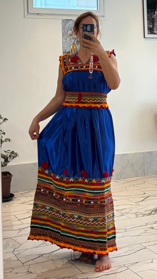 Robes tathvirine bleu T36/46 satin français